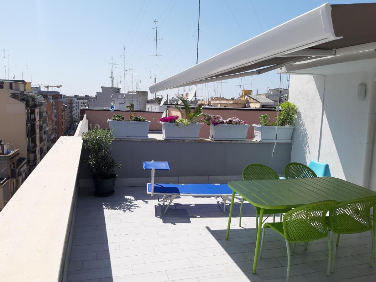 Апартаменты Attico Con Terrazza A Бари Экстерьер фото